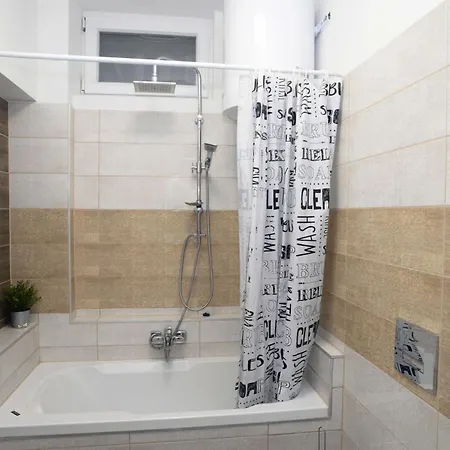 Berzsenyi Breeze * Budapest