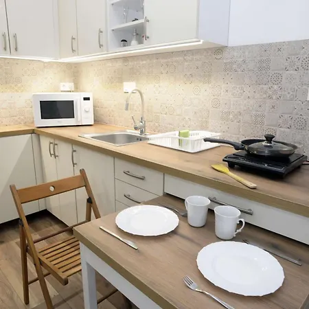 Berzsenyi Breeze Apartment *
